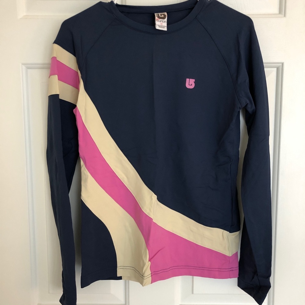 - Burton snowboard top #118